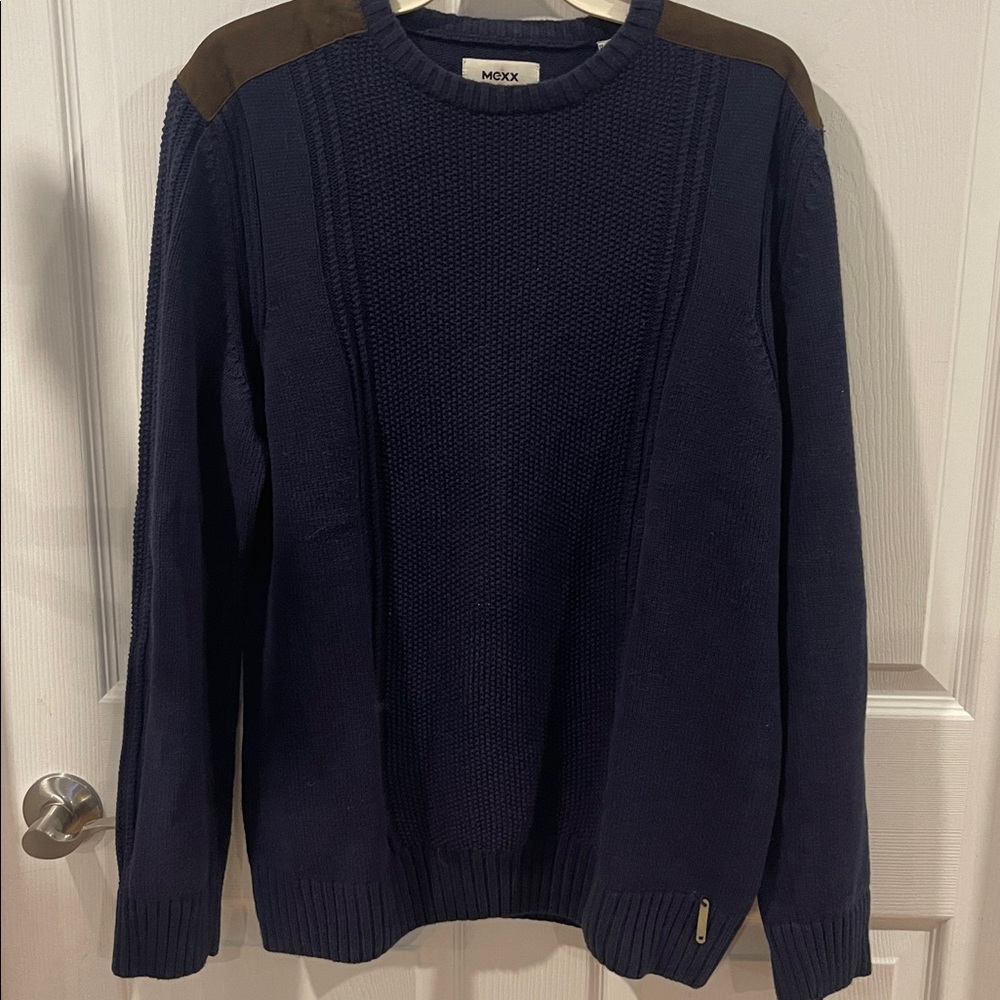 Mexx Men's Navy and Brown Crewneck Sweater large suede patch